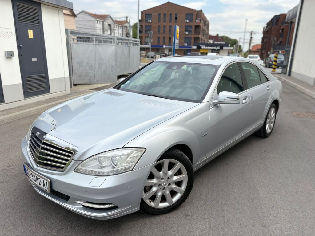 Otkup Mercedes automobila na lokaciji